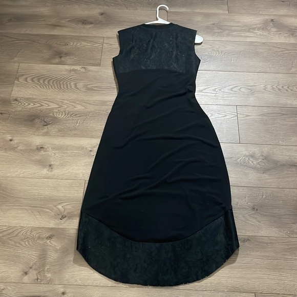 Ithica Dress with turquoise coloring at bottom hem and shoulder area, Size 8 - Picture 7 of 11